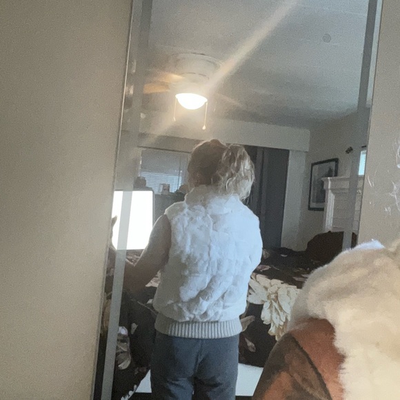 Louis Vuitton Rabbit Fur and Leather Vest - Picture 9 of 10